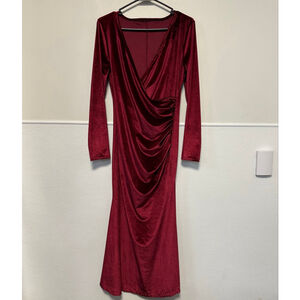 Women Velvet Wrap Dress Red Size Medium Long Sleeve NWOT Burgundy Wedding NEW
